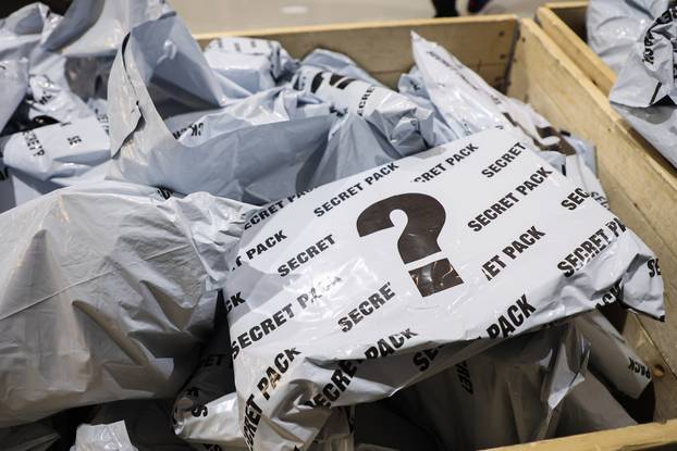 Trgovina "izgubljenih" paketa stigla je i u Split