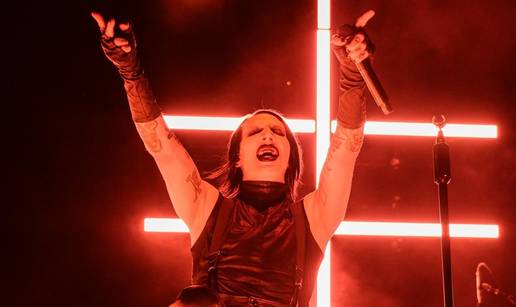 TJERALI GA MOLITVOM Marilyn Manson razgalio je Zagreb uz lampice. Imao i poseban uvjet
