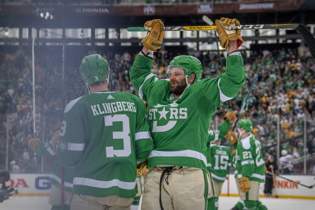 NHL: Winter Classic-Nashville Predators at Dallas Stars