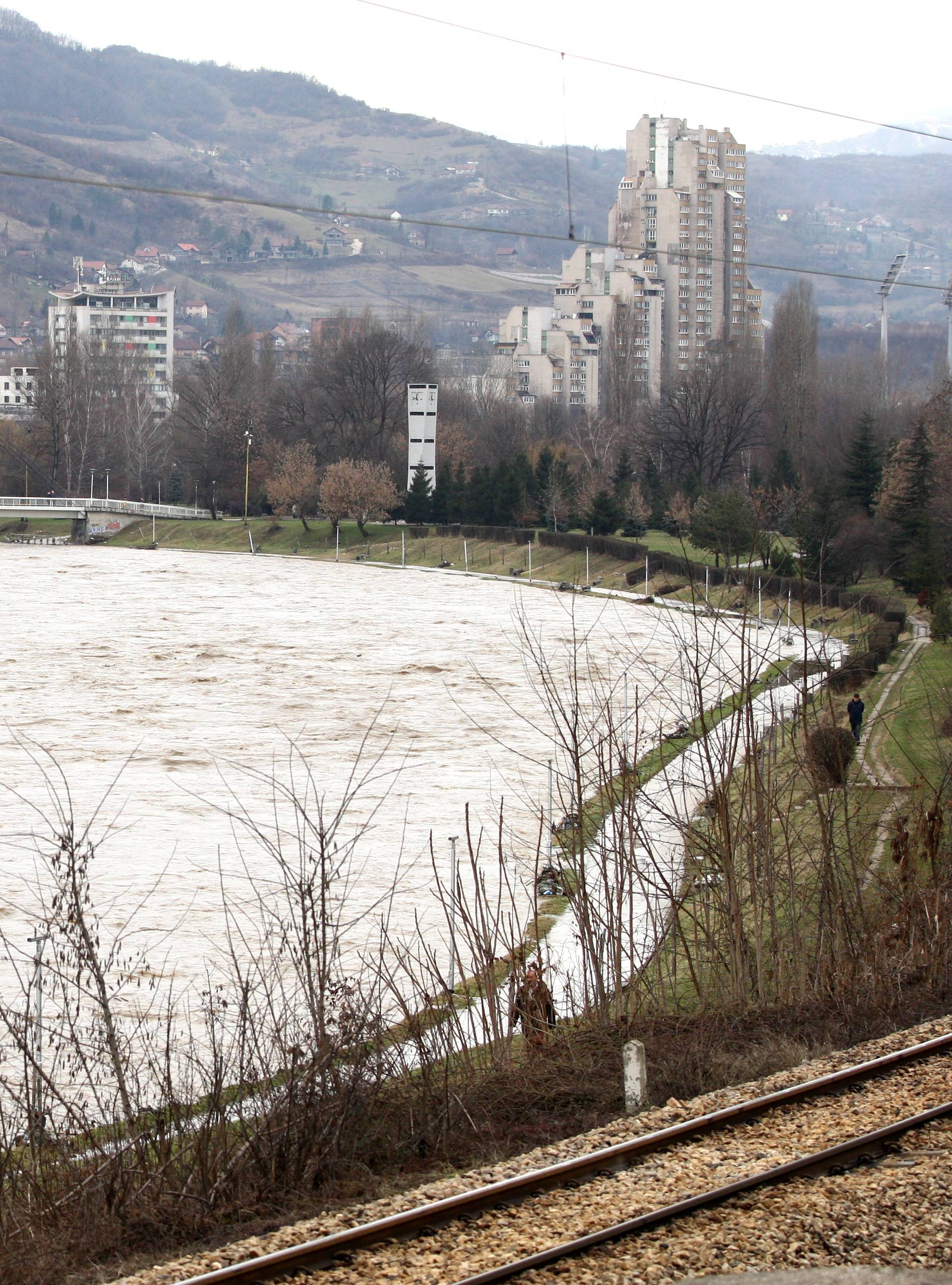 U Zenici i okolici zbog poplava proglaÅ¡eno izvanredno stanje