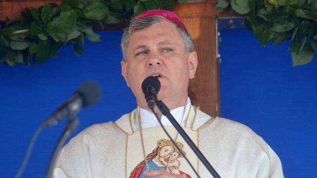 'Sramim se, ali htio sam da se biskup Vlado Košić osvijesti'