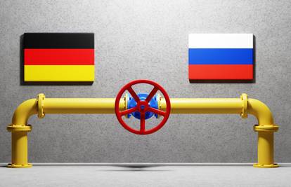 Njemačka optužuje Moskvu "za igre moći" isporukama plina...
