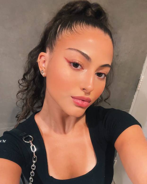 FOTO Kći je slavnog Brazilca i njegov najveći ponos. Nitko ne gleda u loptu kad se ona pojavi