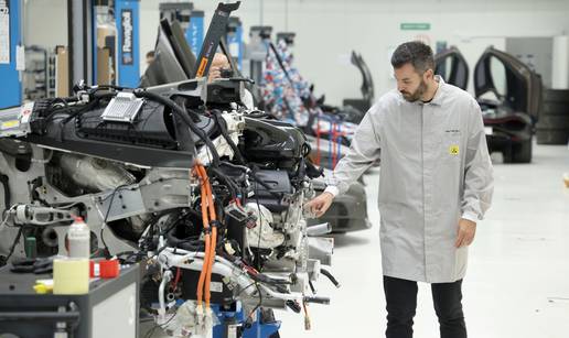 VIDEO Mate Rimac zaposlit &cacute;e jo&scaron; 150 ljudi: Po&ccaron;ela serijska proizvodnja baterija za BMW