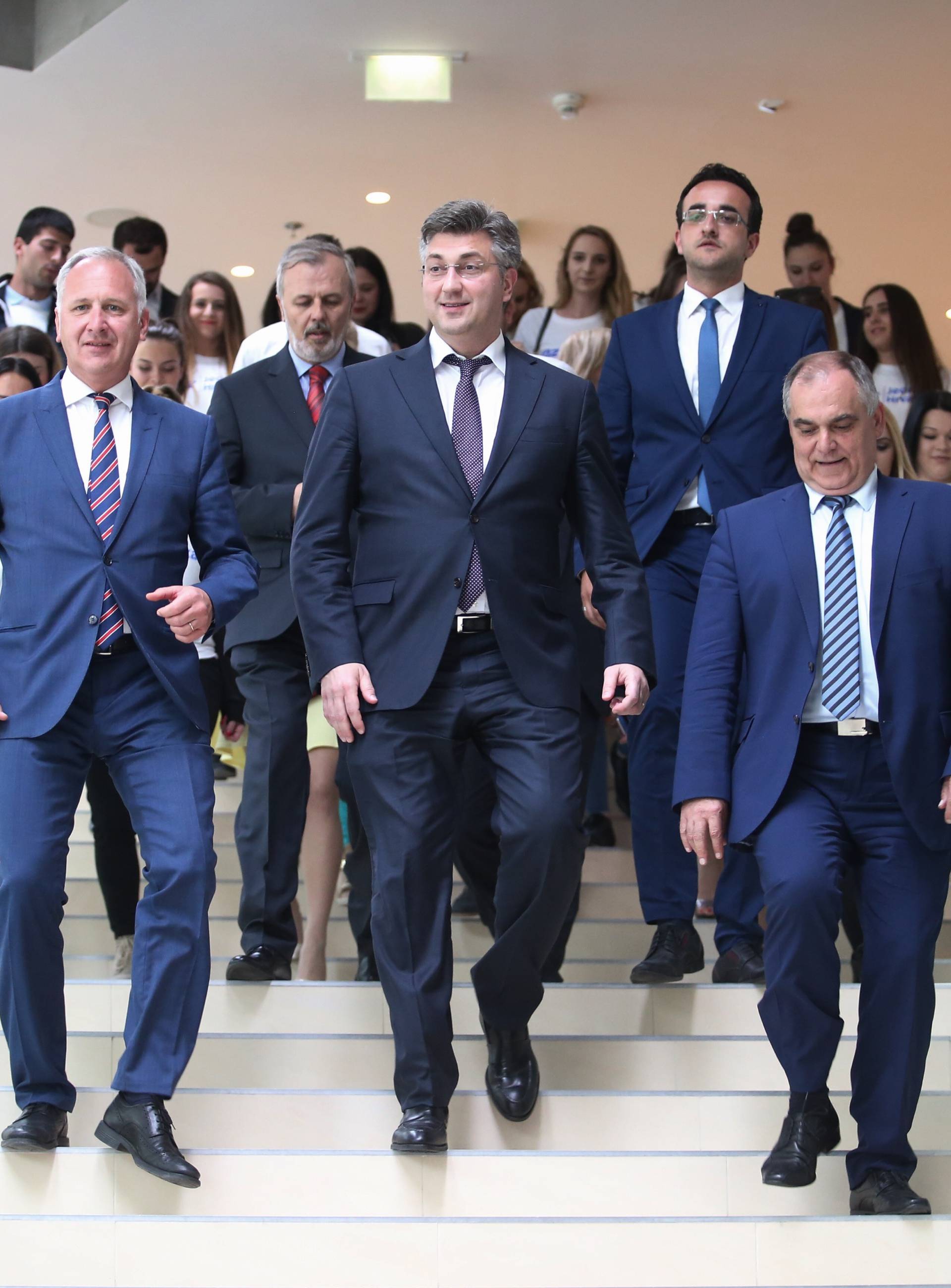 Split: Predstavljena lista HDZ-ove koalicije za Gradsko vijeće