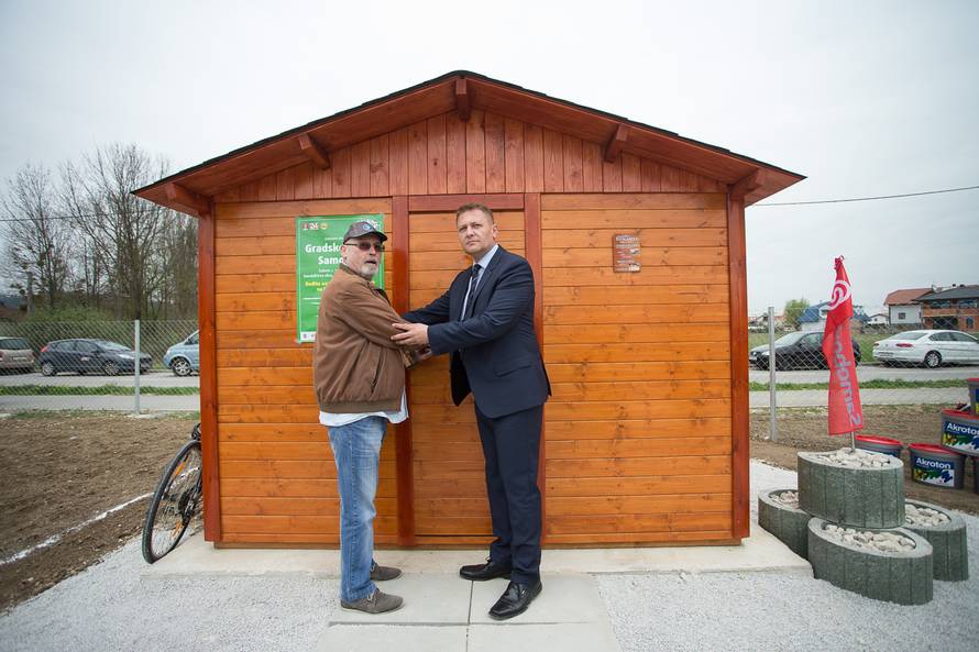 Neprolazni, masivni namještaj po mjeri s potpisom Memento
