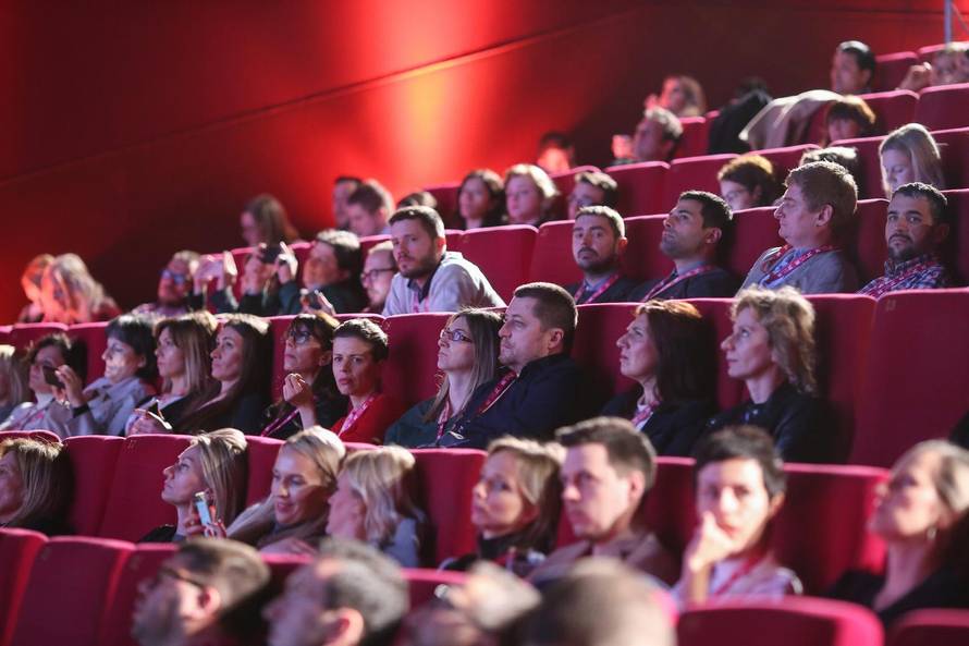 'Vrijednost diploma je nikakva, ali znanje je važnije nego ikad'