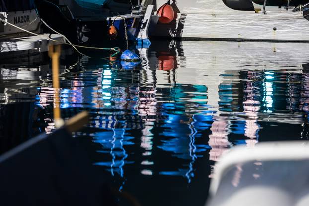 Proba na velikoj pozornici u Vela Luci