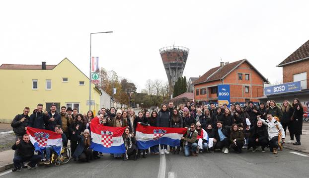 Vukovar: Okupljanje uo&ccaron;i 34. obljetnice stradanja Vukovara