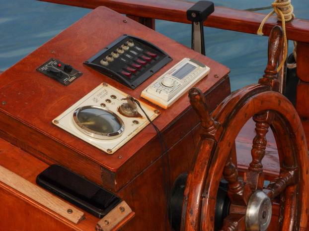 Dubrovnik ljeti, tisuće posjetitelja, ali i bogata ponuda za svakoga