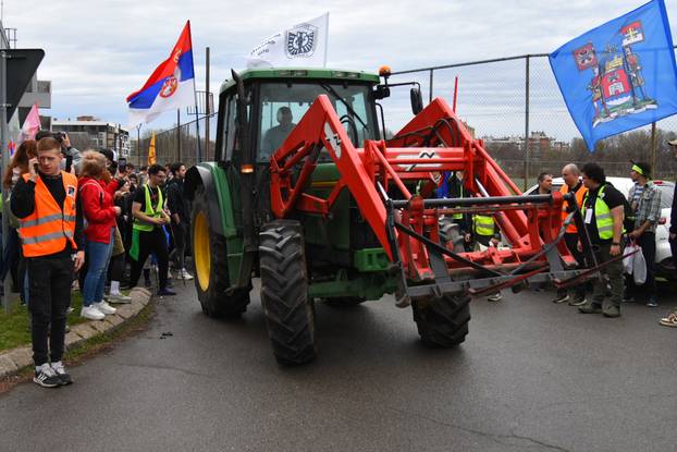 Od Niša i juga zemlje pa sve do Pančeva: Studenti su pješice krenuli prema Beogradu