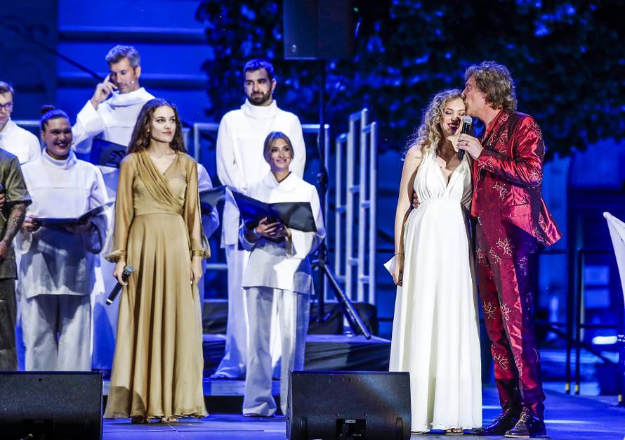 Zagreb Classic open air - nastup Ton?i Hulji? & Hana Hulji? Grašo