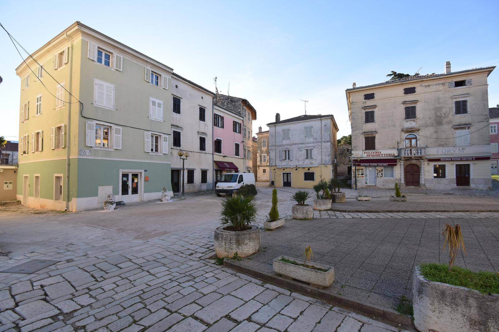 Poreč: Puste ulice u centru grada