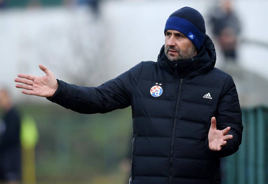 Sammir zabio golčinu Dinamu, Olmo sve promatrao sa zidića