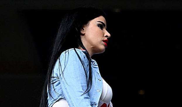 Hamburg: Ivana Knoll pozirala i slala poljupce s tribine uoči utakmice Hrvatska - Albanija