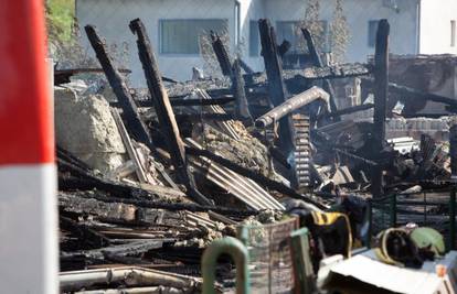 Izgorjela je hala u Delnicama: Policija privela osumnjičenog