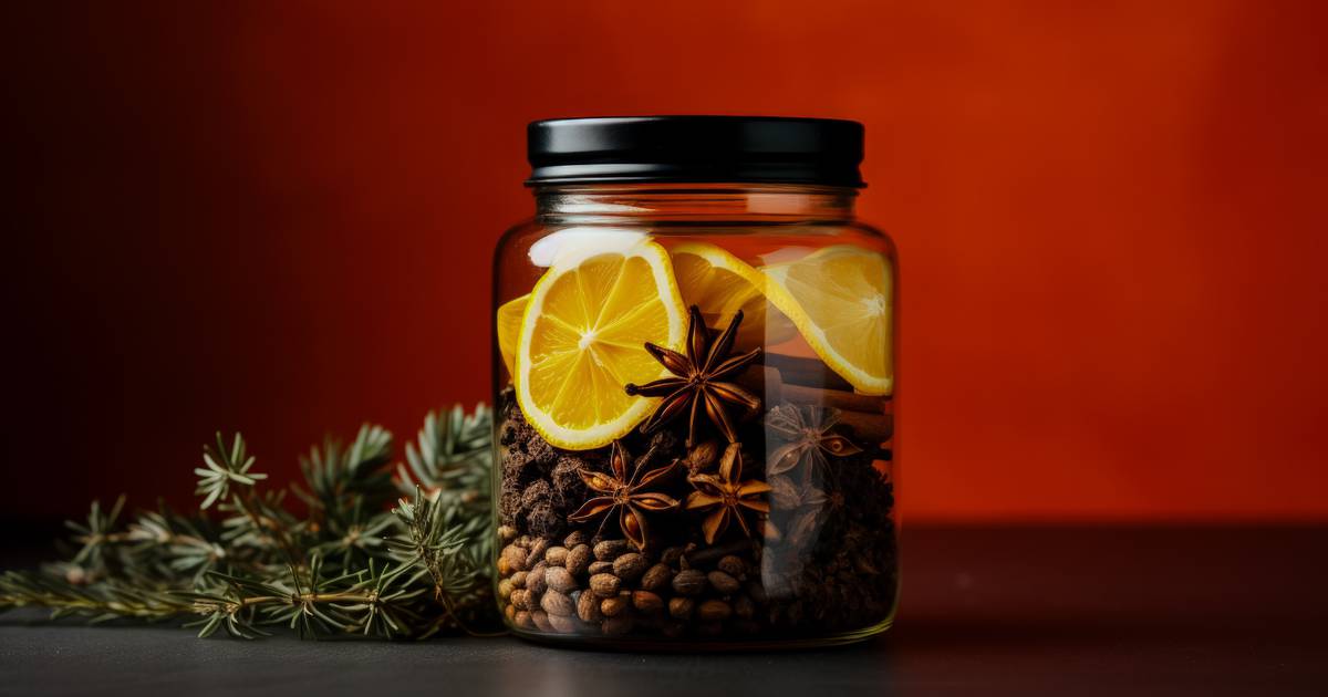 Create a Custom Tea Blend Featuring Delicious Orange and Zesty Ginger Notes