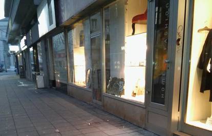 Zagreb: Žbuka sa zgrade umalo je čitatelju pala na glavu