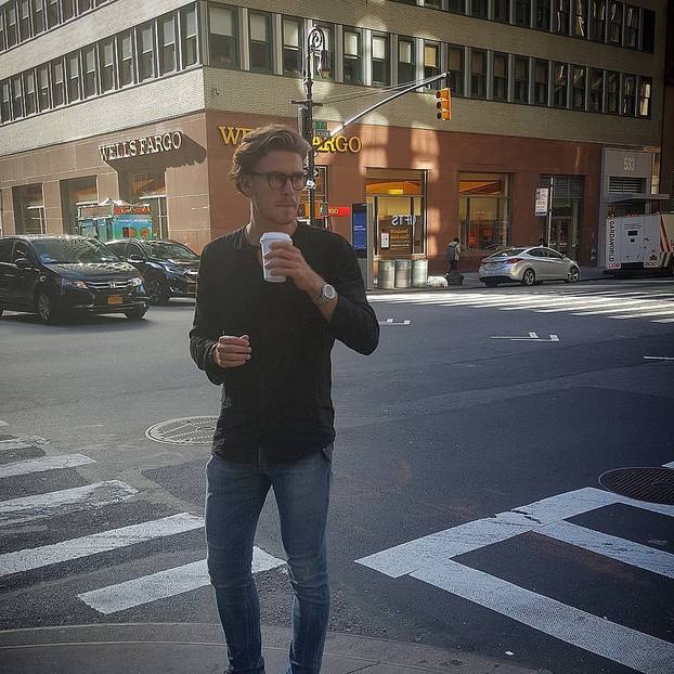 FOTO Sjećate se slatkog dječaka s Kinder čokolade? Matteo je danas uspješni ljepotan...