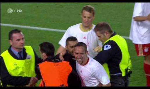 Ribery spašavao navijača od zaštitara i još mu dao svoj dres