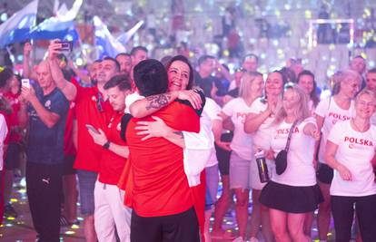 Na otvaranju Svjetskog kupa u Omišu preko 2000 rukometaša plesalo je u ritmu Baby Lasagne