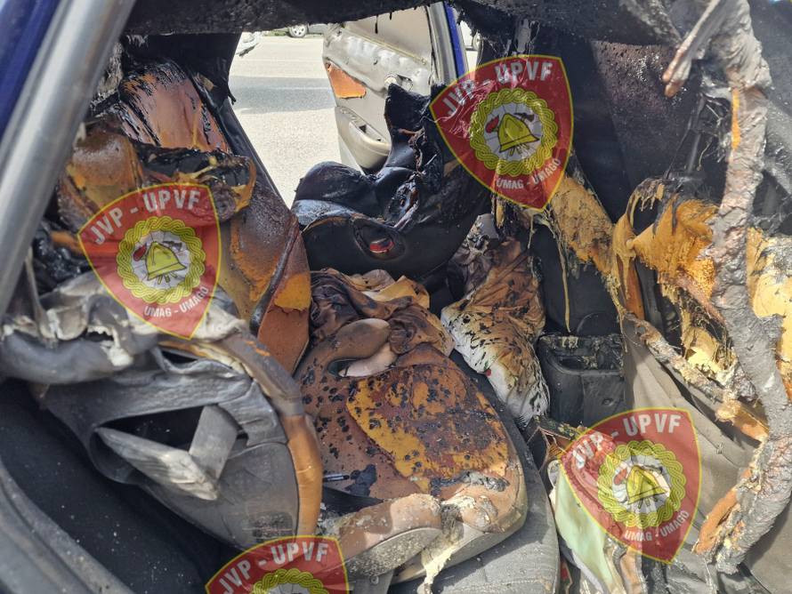 FOTO Brzom reakcijom izbjegli katastrofu: Zapalio se auto u kojem je bila slovenska obitelj
