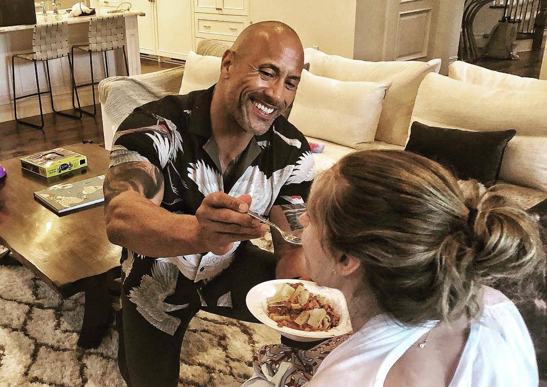 Dwayne Johnson golim rukama ulovio aligatora: 'Ja sam heroj'