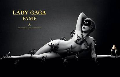 'Mali frajeri' pužu po njoj: Lady GaGa gola promovira parfem...