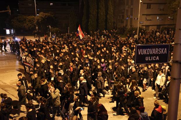 Split: Održan mimohod Torcide za Vukovar