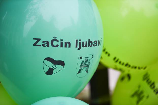 Zagreb: Na Cvjetnom trgu obilježen "Svjetski dan hospicija i palijativne skrbi"