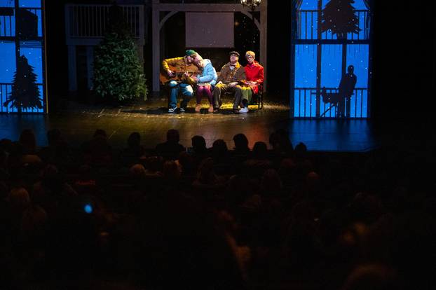 Zagreb: Svečana premijera Božićne predstave "A, gdje su lampice?" u kazalištu Trešnja