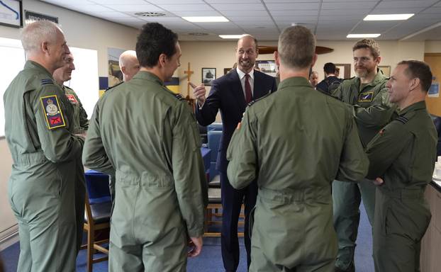 Princ William i jordanski prijestolonasljednik Hussein posjetili bazu RAF-a u Oxfordshireu