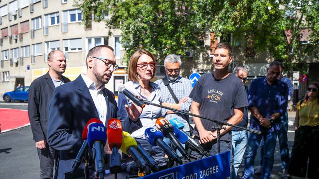 Zagreb: Ivan Pernar upadao pitanjima na konferenciji za medije gradonačelnika Tomaševića