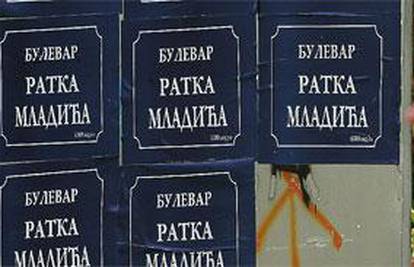 Srpski radikali opet lijepe Mladićeve plakate