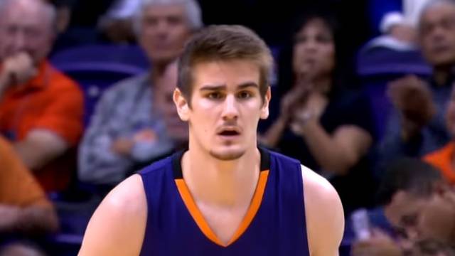 Dragan Bender na operaciji, za ovu sezonu on je svoje odigrao