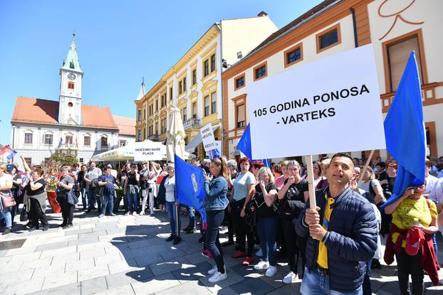 Varaždin: Prosvjedna povorka radnika Varteksa stigla u centar grada 