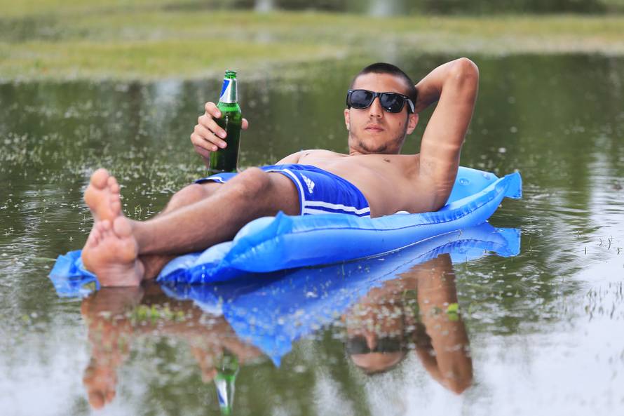 U poplavi na 'luftiću': 'Moj sin je i u teškim trenucima za šalu'