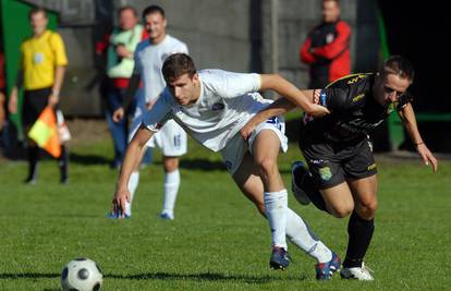 Izbor novinara: Dinko Trebotić (20) igrač Hajduka za studeni