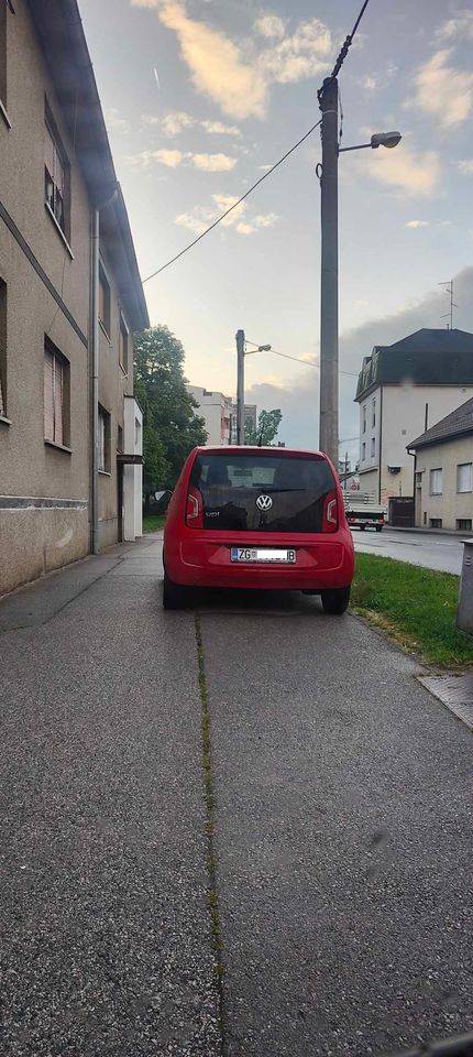 Kad bahati Hrvati parkiraju: Po linijama, invalidskim mjestima i na 'milimetar': 'Ovo je strašno!'