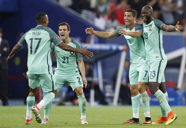 Portugal v Wales - EURO 2016 - Semi Final