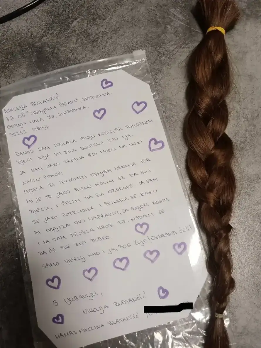 FOTO Nikolija se izliječila od raka pa donirala svoju kosu drugoj bolesnoj djeci...