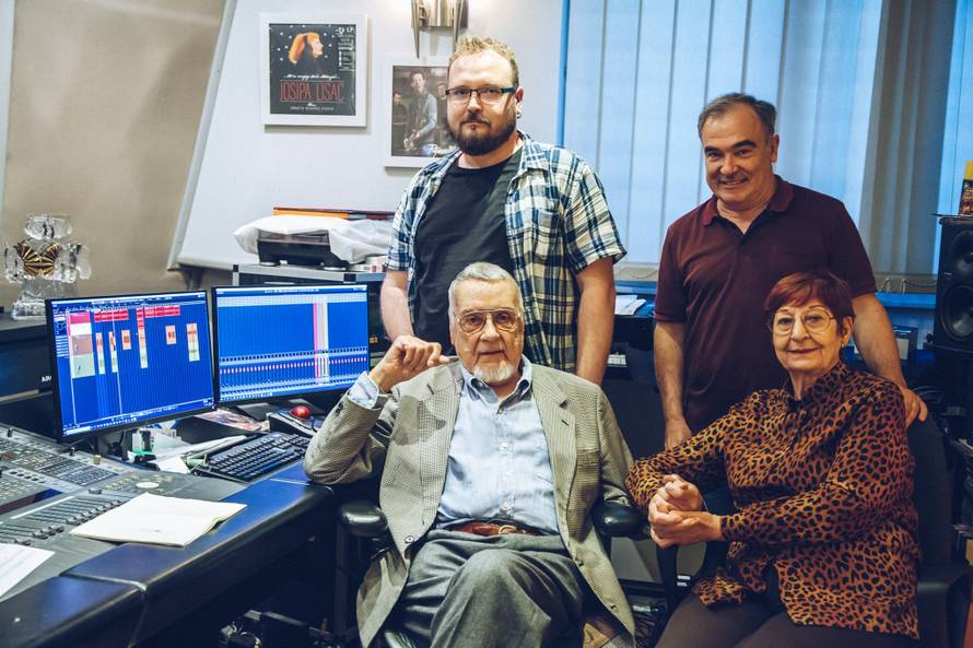 Jimmy i dalje snima, a 'Kobilu Suzi' obradio je u dance verziji