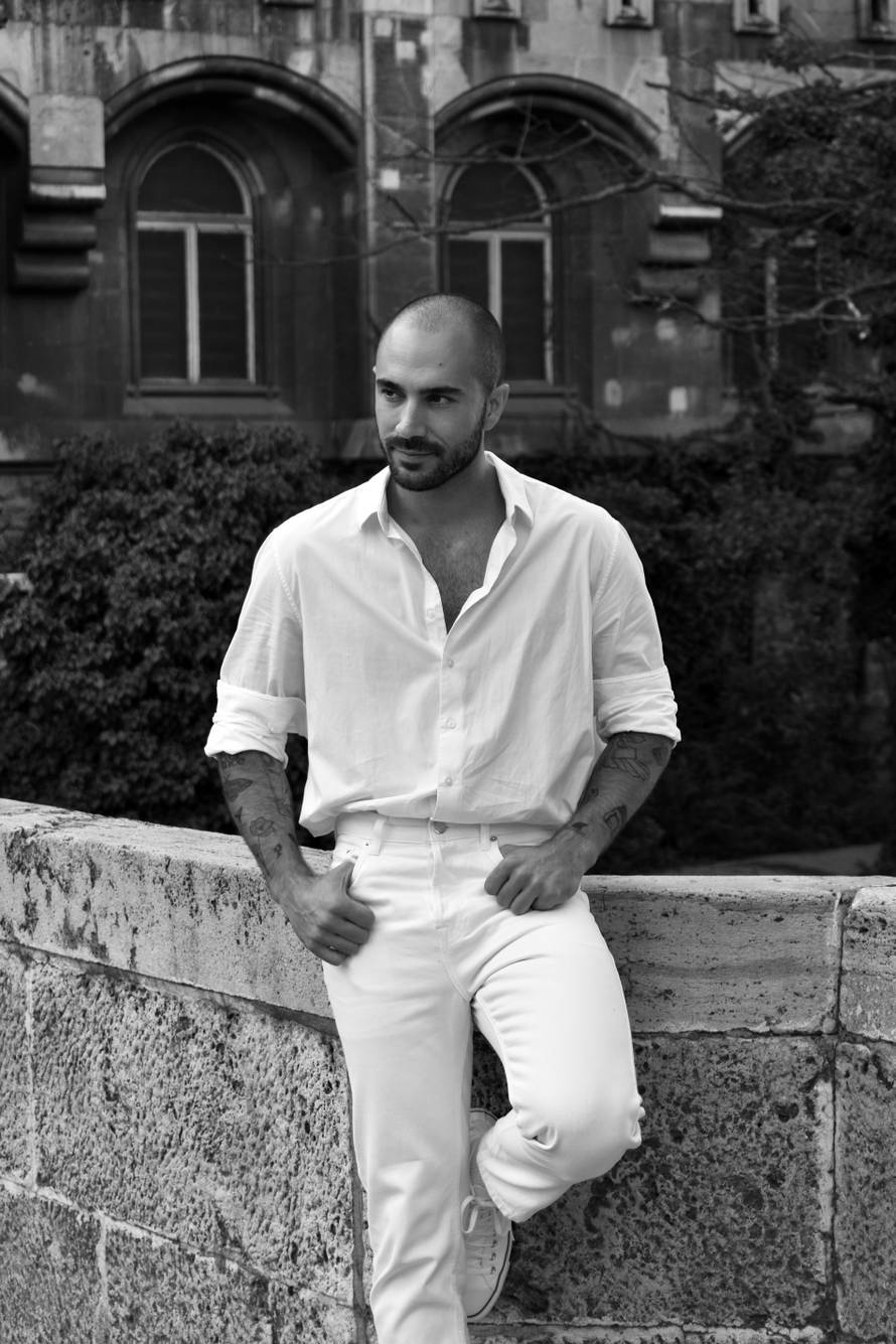 Dizajner Robert Sever bacio se u redateljske vode: Zaslužan je za spot Tonija iz showa 'The voice'