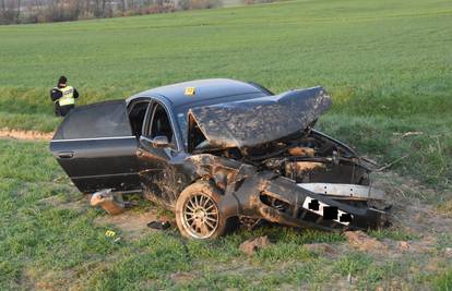 Nesreća kod Pleternice: Audi sletio s ceste, poginuo mladić