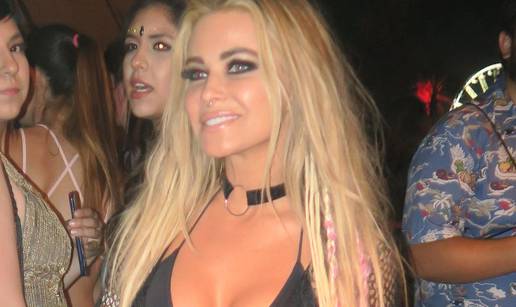 Ona ne stari: Carmen Electra pokazala da je još 'seks bomba'