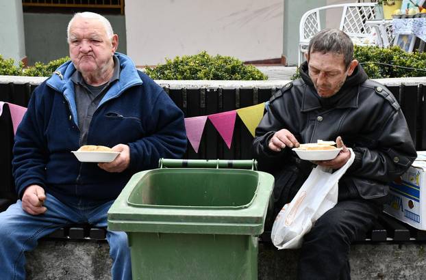 Požega: Udruženje obrtnika i Turistička zajednica na Veliki petak organizirali podjelu posnih obroka građanima