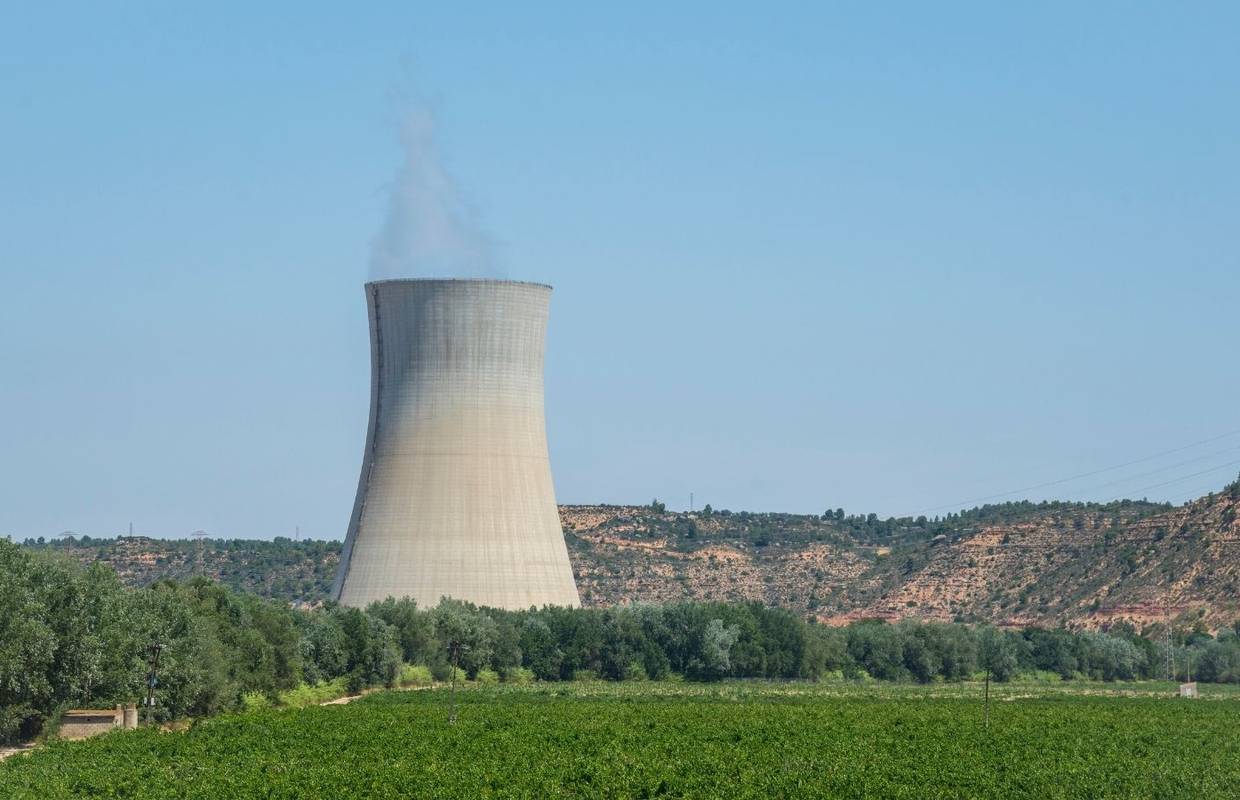 Francuski EDF obustavlja rad dvije nuklearke zbog problema u rashladnom sustavu pogona
