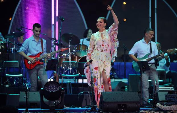 Vela Luka: Održan koncert "Trag u beskraju" posvećen Oliveru Dragojeviću