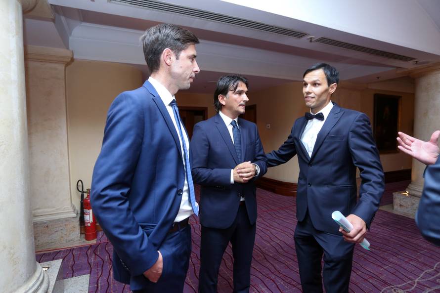 Najbolji hrvatski igrač je Luka Modrić, a HNL-a Hilal Soudani!