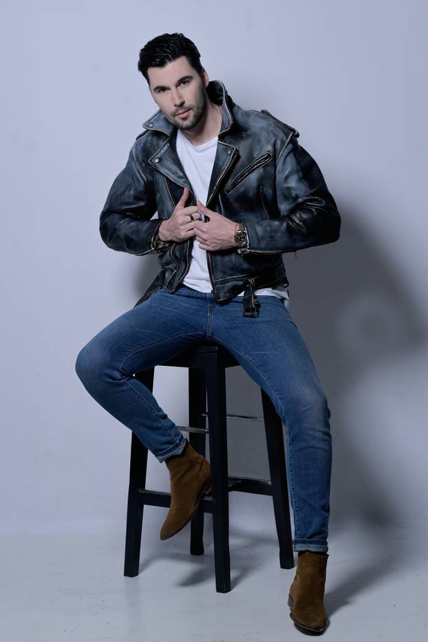 Zagreb: Maneken Dean Pelić